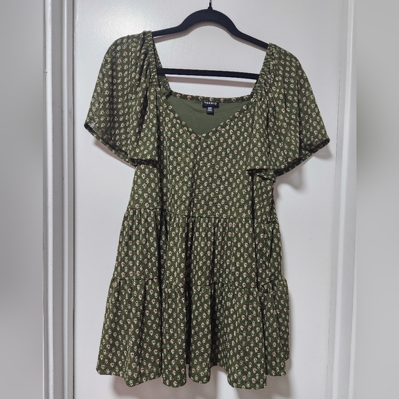 torrid Tops - Torrid Green Floral Top